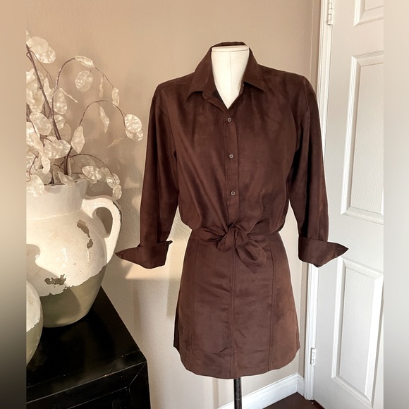 Banana Republic suede button-up top - Picture 4 of 7